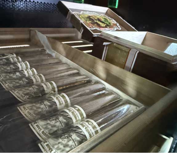 Cigar Lounge Cigar Lounge